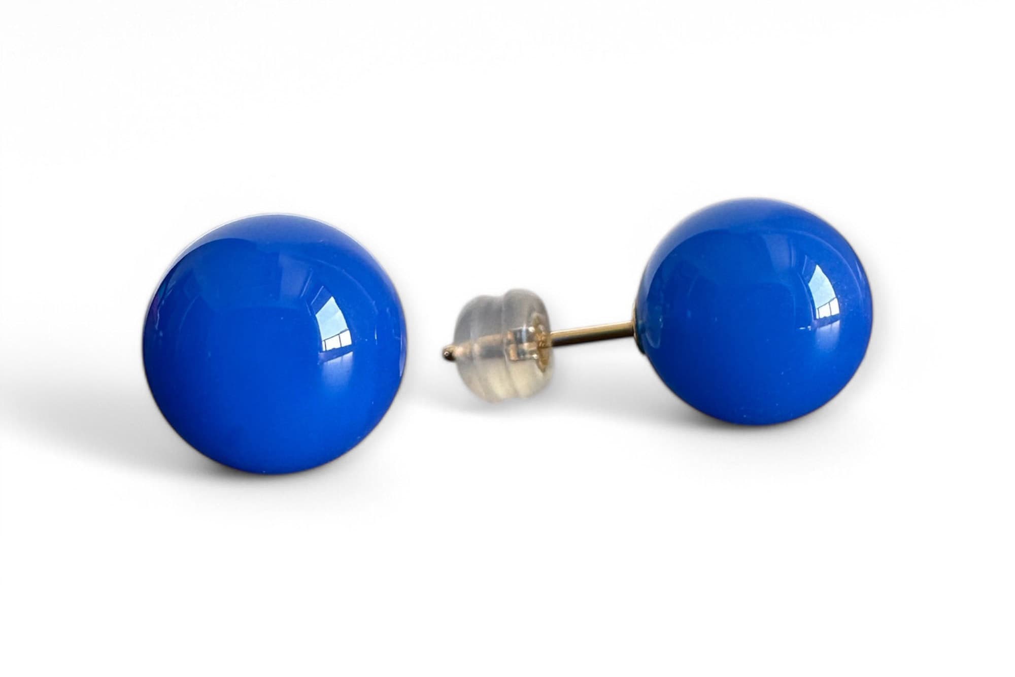 Blueberry Flavor Bubble Gumピアス（横）