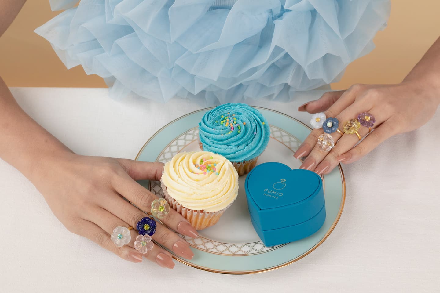 カップケーキとGem Flower Collection