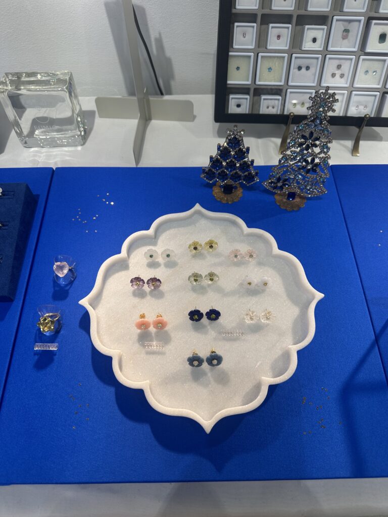 Gem Flower Collectionのピアス